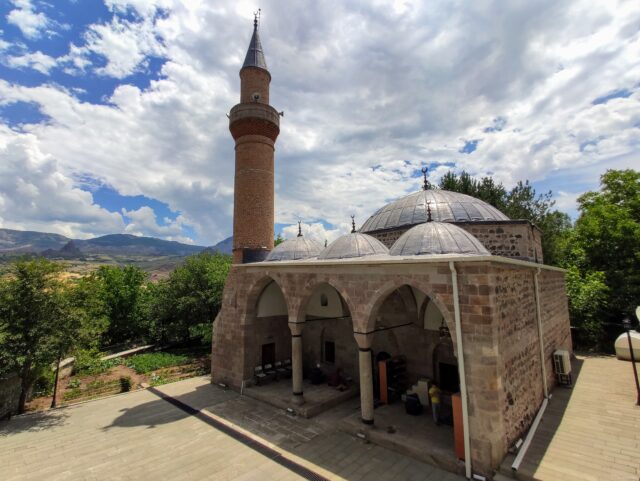 Fahreddin Behramşah Mosque